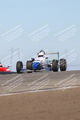 media/Oct-26-2025-CalClub SCCA (Sun) [[8ce1e69566]]/Group 3/Grapevine/